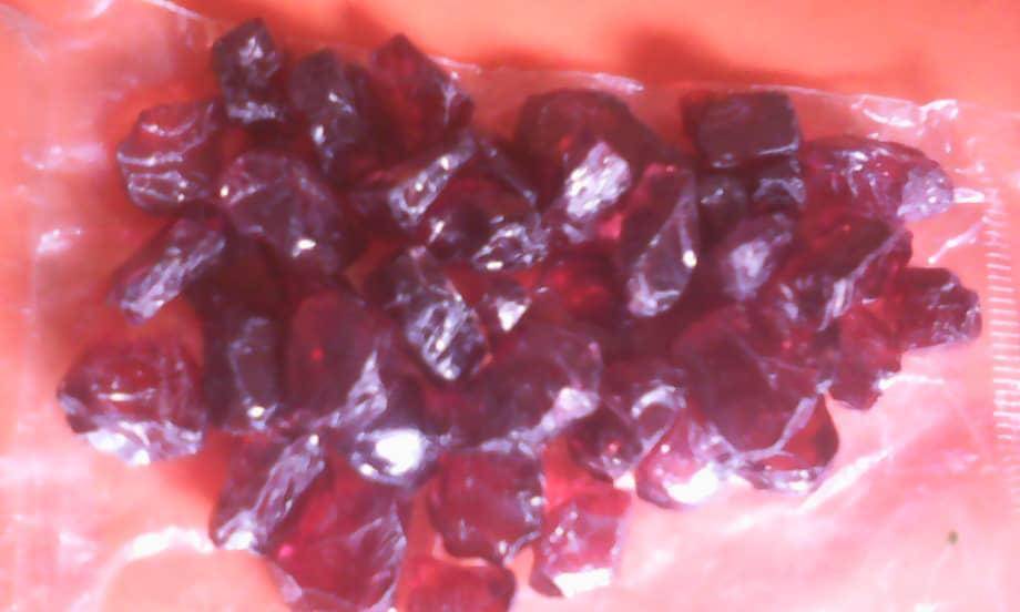 Red garnet precious stones for sale and export